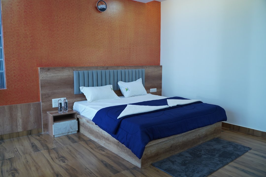 Elite Hill View Room AC